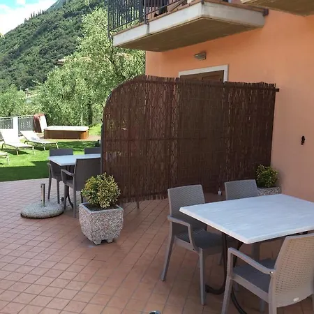 Апартаменты La Perla Мальчезине