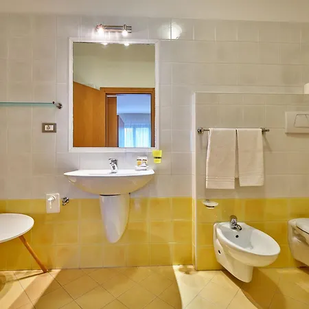 La Perla Мальчезине